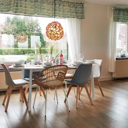 Holiday home Oll Smee 9 - Huus Twee Mit Eingezaeunten Garten, Weitblick, Kamin Und Strandkorb Werdum